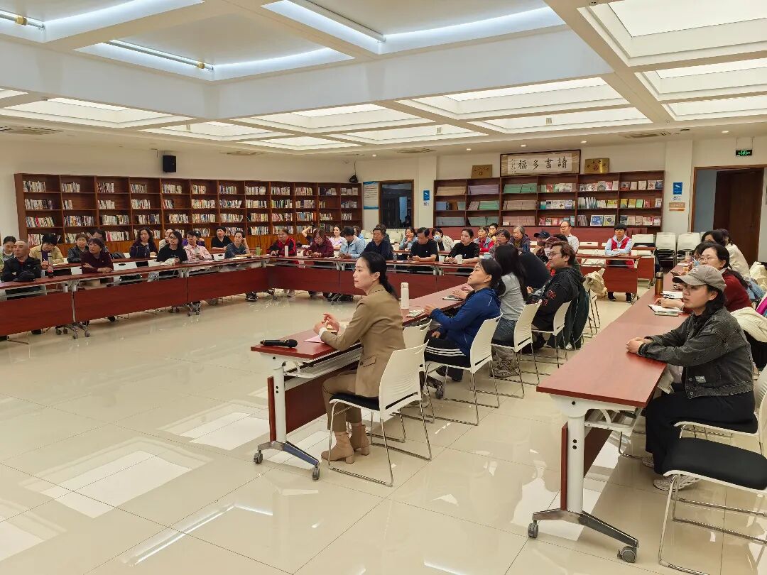 两会精神照片2.jpg